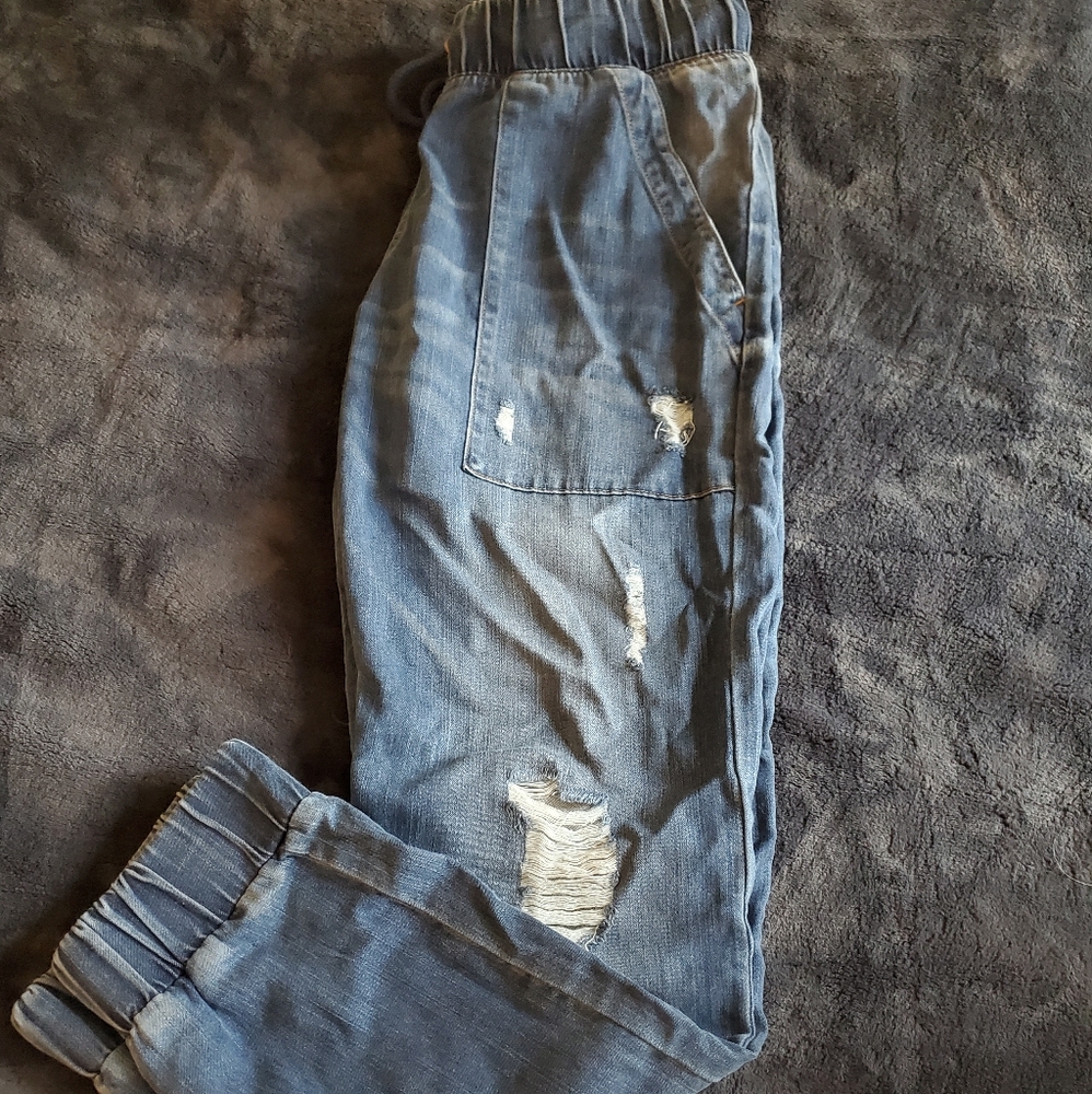 Bella Dahl Distressed Jogger